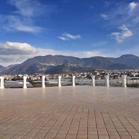 B&B Le Cycas Castellammare di Stabia Exterior photo