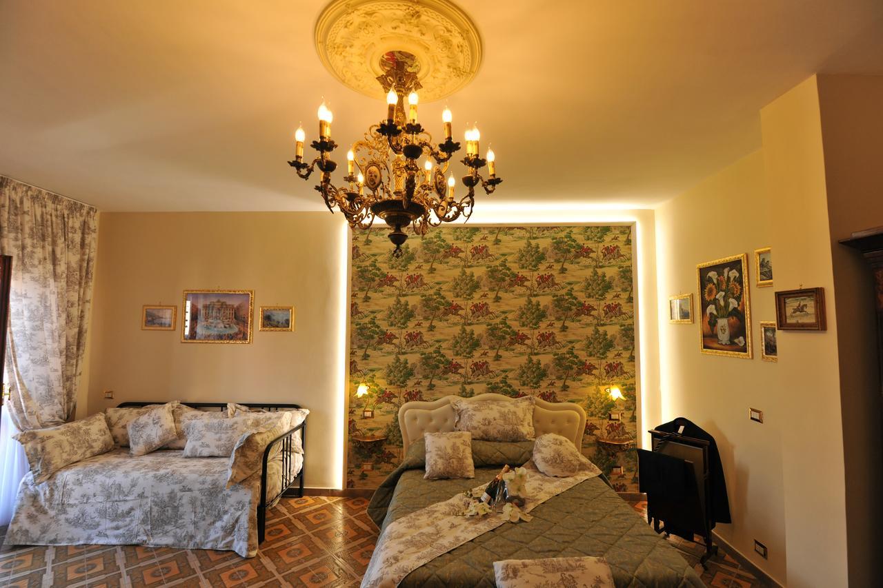 B&B Le Cycas Castellammare di Stabia Exterior photo